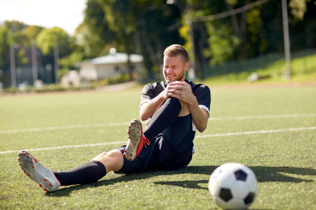 3 ways a physical therapist may rehabilitate sports injuries to as you start the school year shutterstock 573831886 sports injury rehabilitation