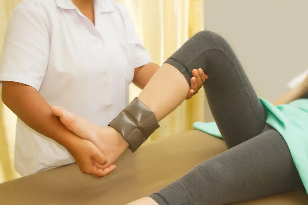 How to reduce knee pain with physical therapy shutterstock 122347459 How to reduce knee pain with physical therapy