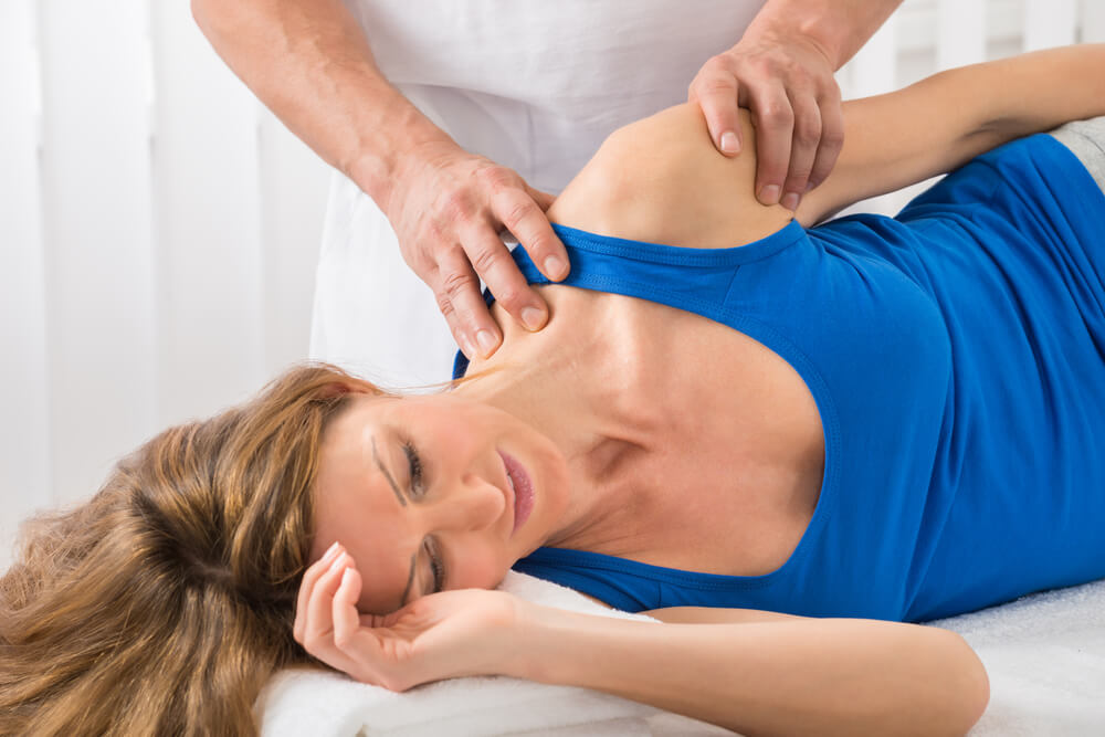 Three treatments for frozen shoulder pain down the arm shutterstock 438593230 frozen shoulder pain down arm