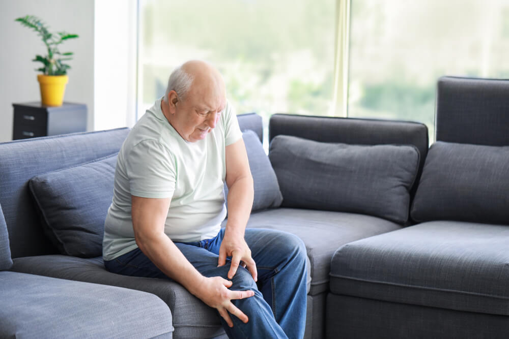 What happens if I avoid physical therapy after knee surgery? shutterstock 1520319947 What happens if I avoid physical therapy after knee surgery?