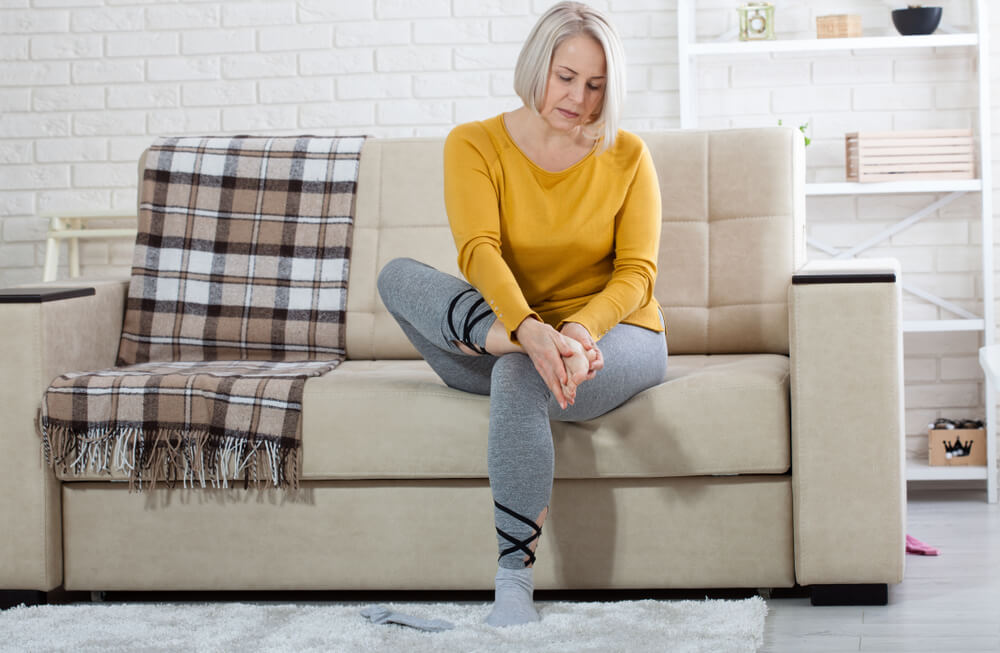 Two effective plantar fasciitis treatment exercises