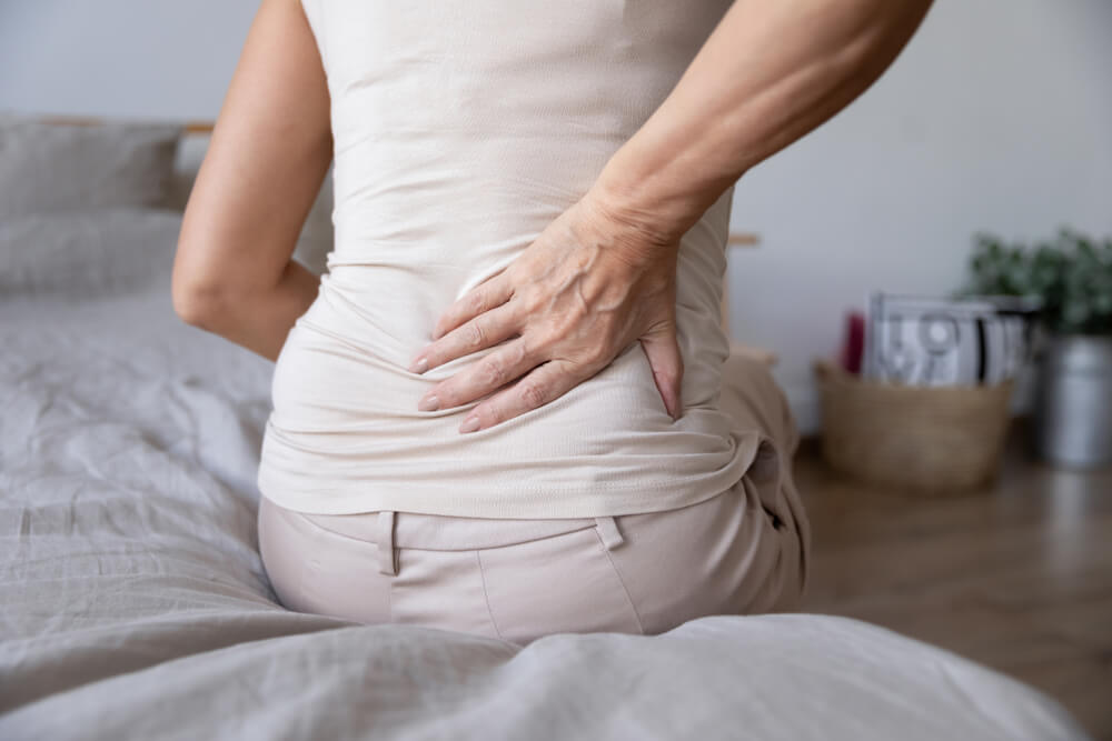 3 tips for treating bilateral sciatica at home and when to seek professional help