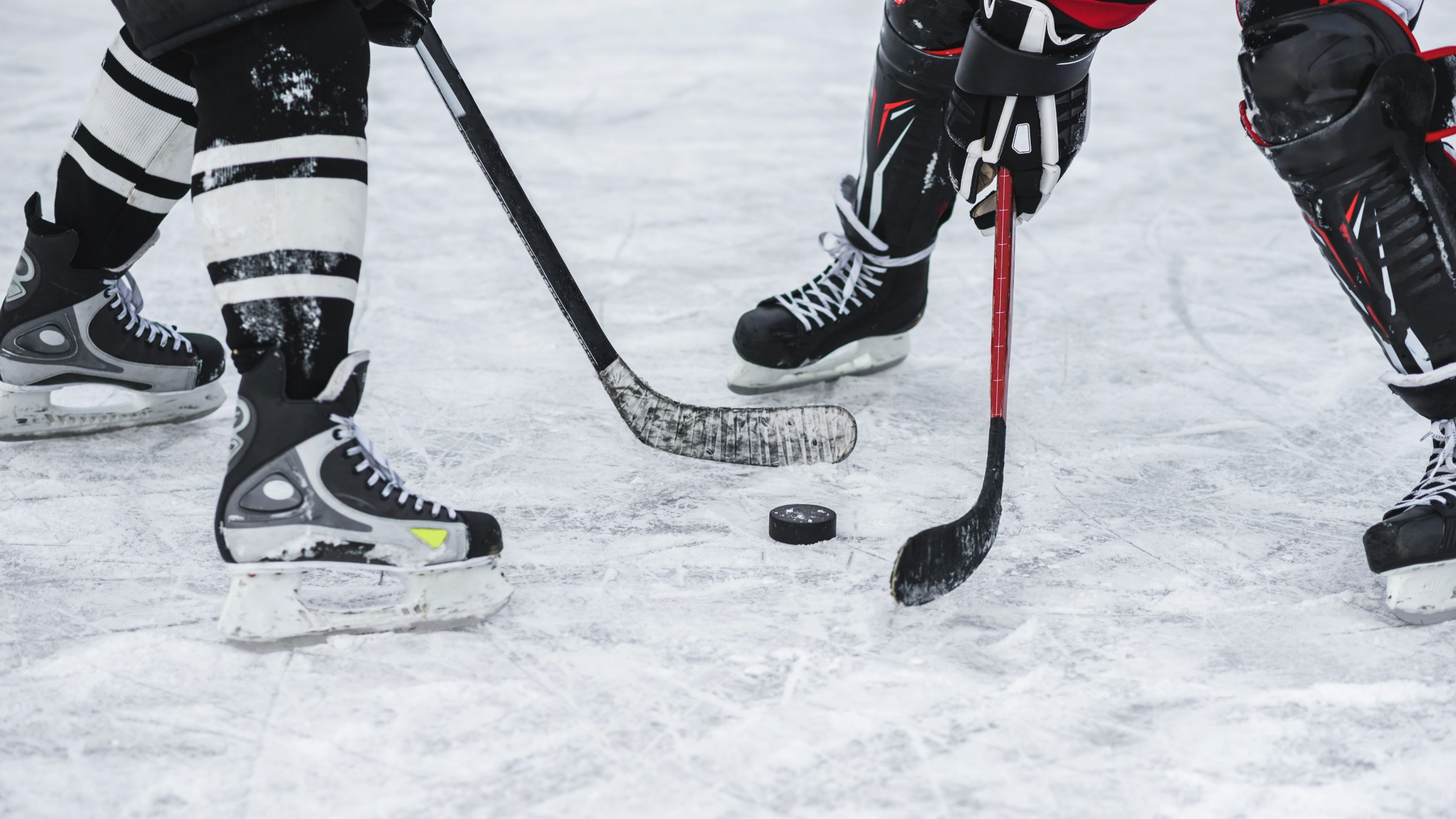 6 common injuries in hockey that can be prevented AdobeStock 134848485 scaled 6 common injuries in hockey that can be prevented