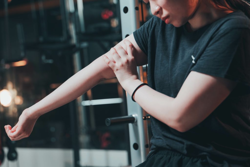 Biceps Tendon Rupture: Signs and Treatments AdobeStock 453851079 biceps tendon rupture: signs and treatments arm pain