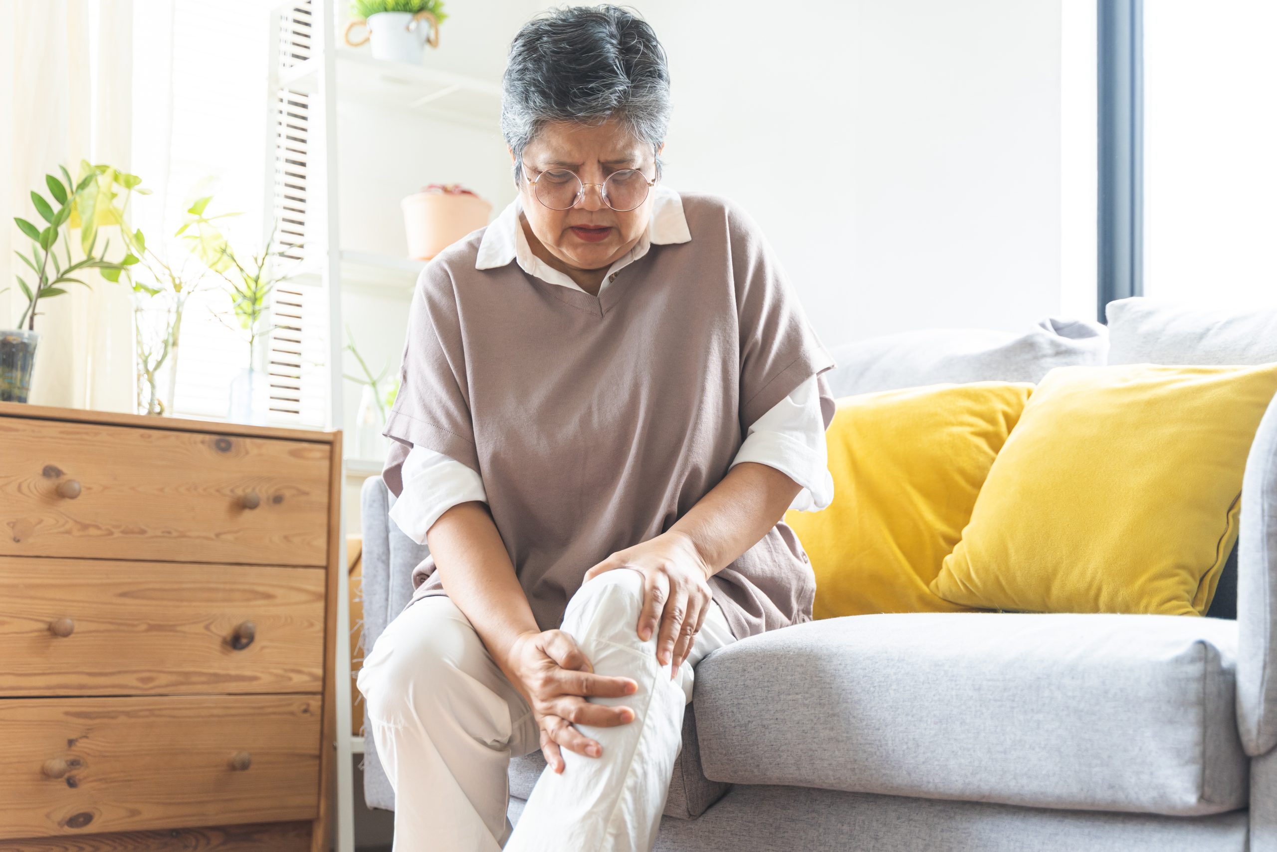 Can You Develop Knee Problems From Sitting Too Much? AdobeStock 1045479266 scaled Can You Develop Knee Problems From Sitting Too Much?
