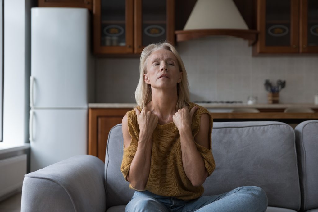 what to do when your neck hurts while breathing neck pain