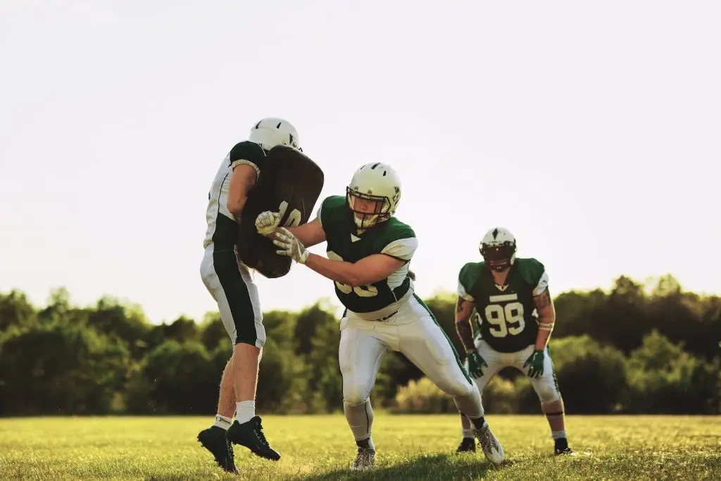 Fall Sports Safety: Warning Signs of Injuries AdobeStock 318961849 fall sports safety: warning signs of injuries sports injury